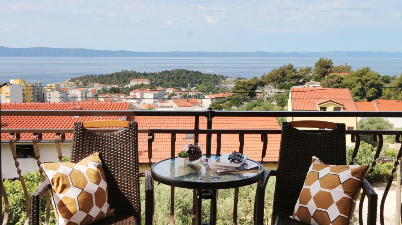 Apartment Iva With Sea View Makarska Eksteriør billede